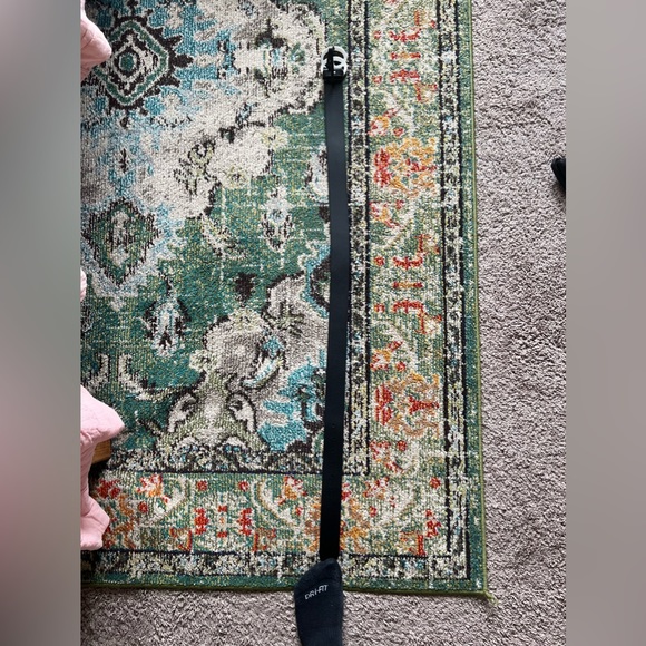 Mens Authentic Silver and Black Gucci belt size 90. - Picture 5 of 7